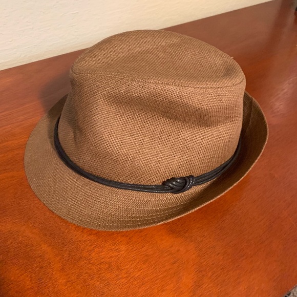 levis fedora